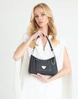 CASTIEL | Schultertasche classic schwarz/silber - close up
