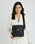 CRESSIER | Schultertasche classic schwarz/silber - ON BODY