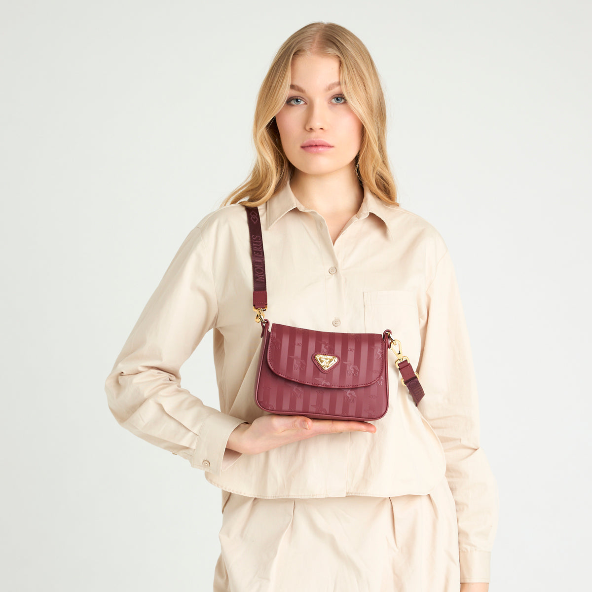 PIZY | Umhängetasche Mollerus antik rot/gold