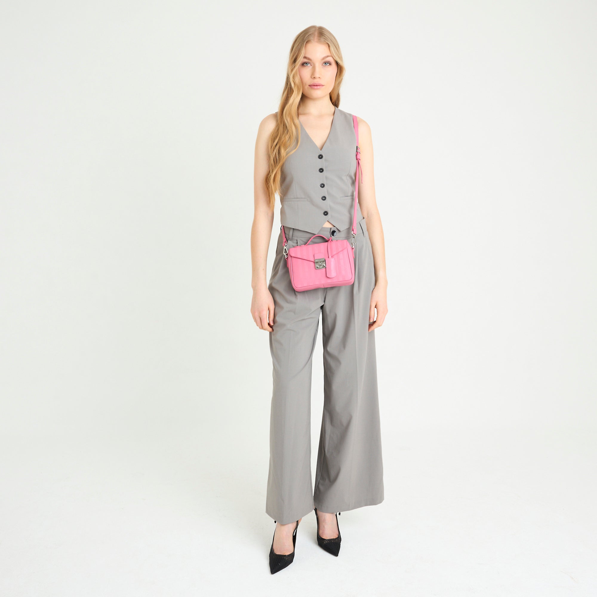 MEYRIN | Umhängetasche bubble pink/silber - full body