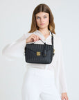 MARIN | Umhängetasche classic schwarz/gold - ON BODY