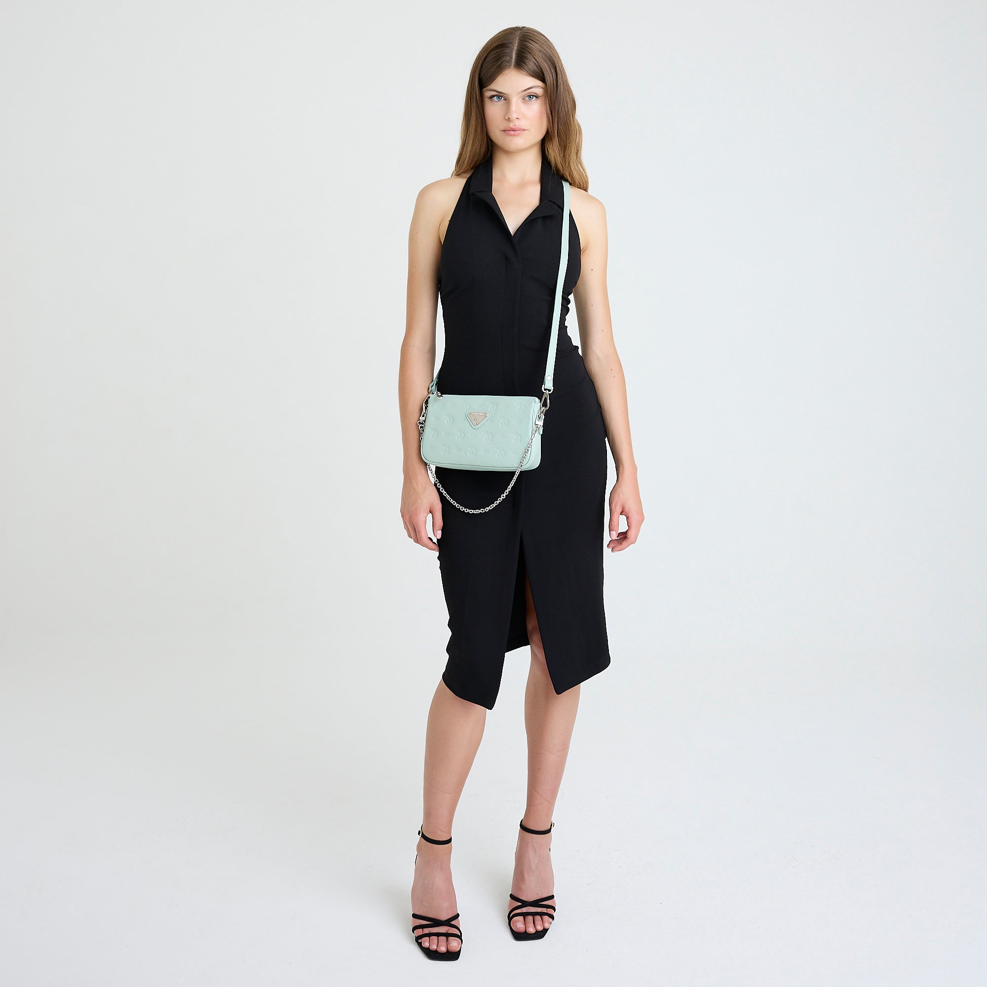 ZELL | Umhängetasche stampato aquamarine/silber - FULL BODY