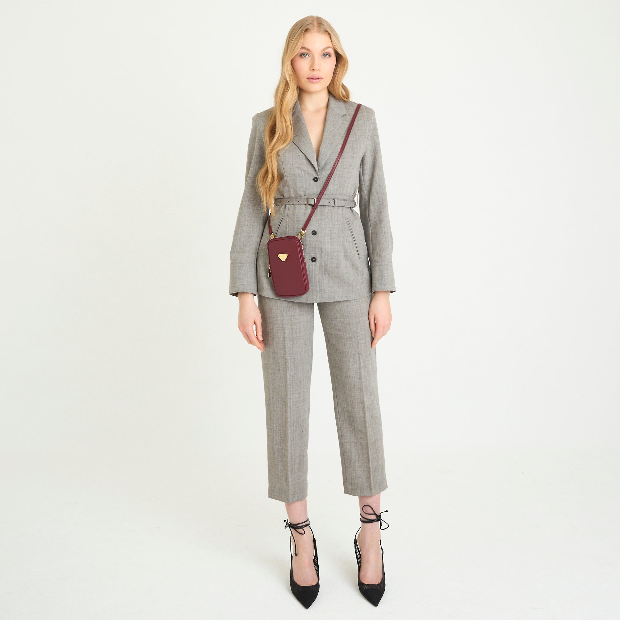 WILDHORN | Handyportemonnaie Kalbsleder antique rot/gold - on body