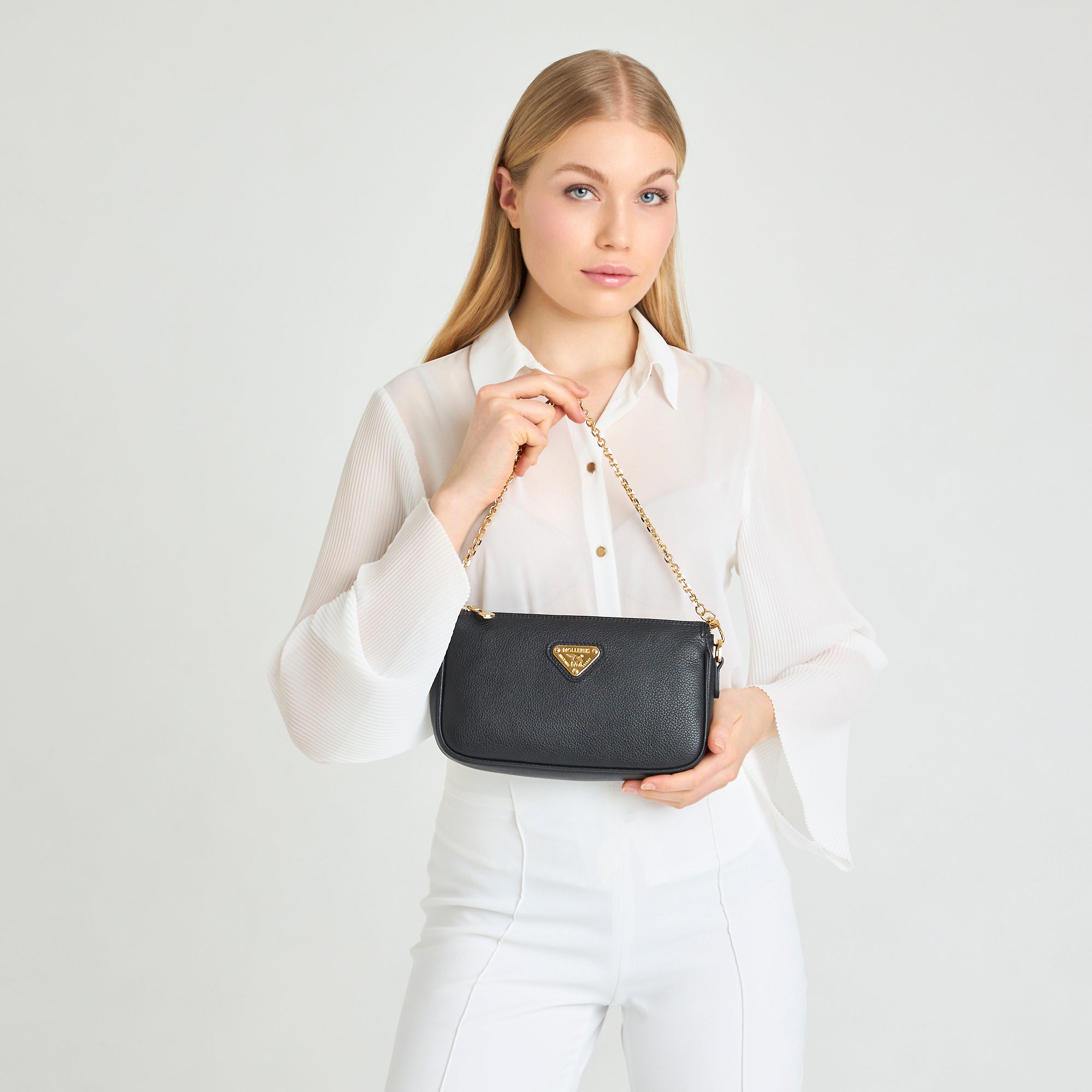 ZELL| Umhängetasche Kalbsleder schwarz/gold - on body