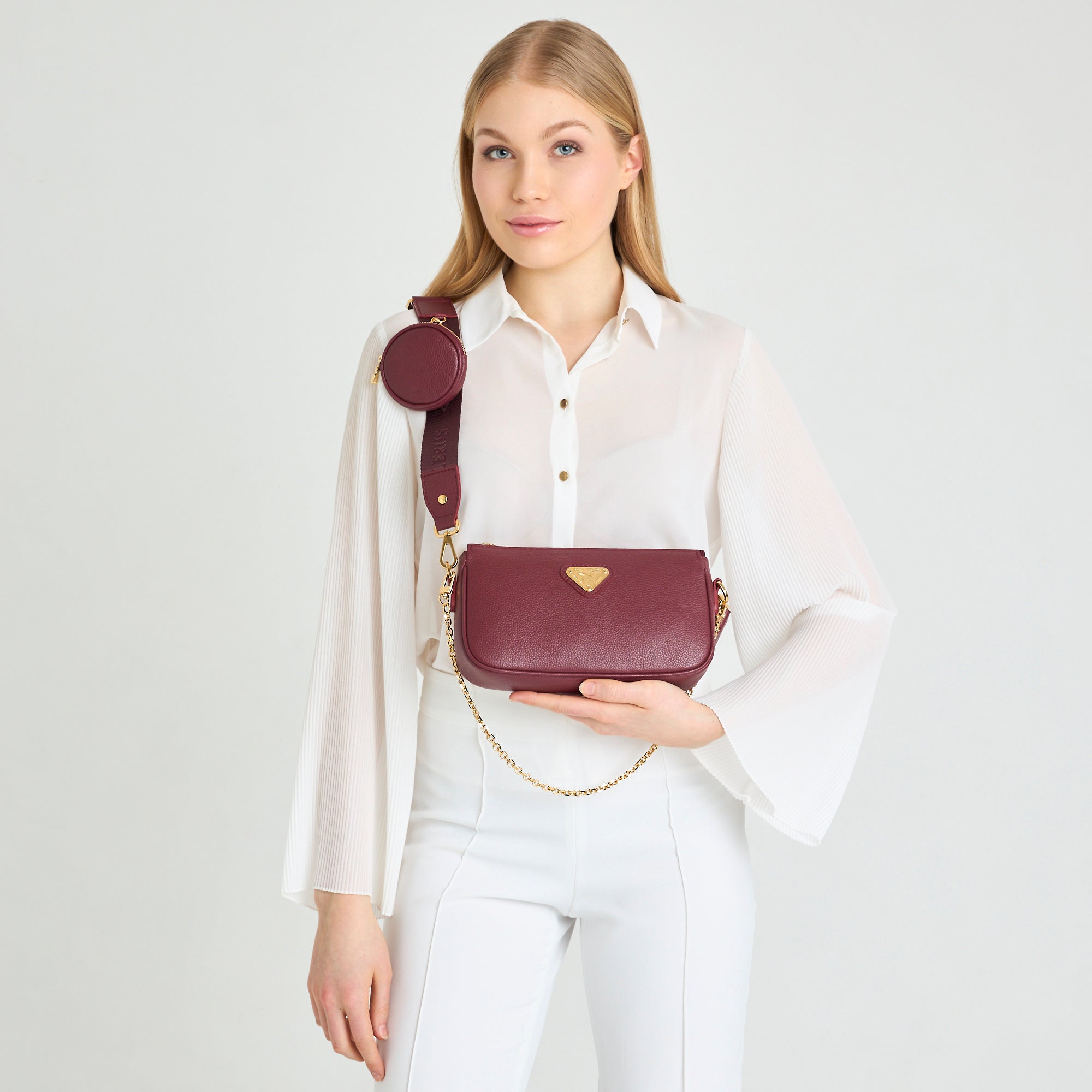 ZELL| Umhängetasche Kalbsleder antik rot/gold - on body