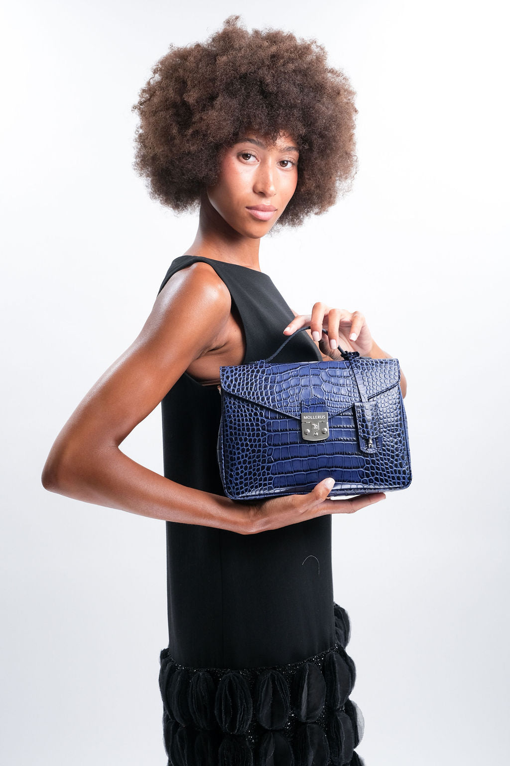 MARLY | Umhängetasche Croco sapphire blau/silber