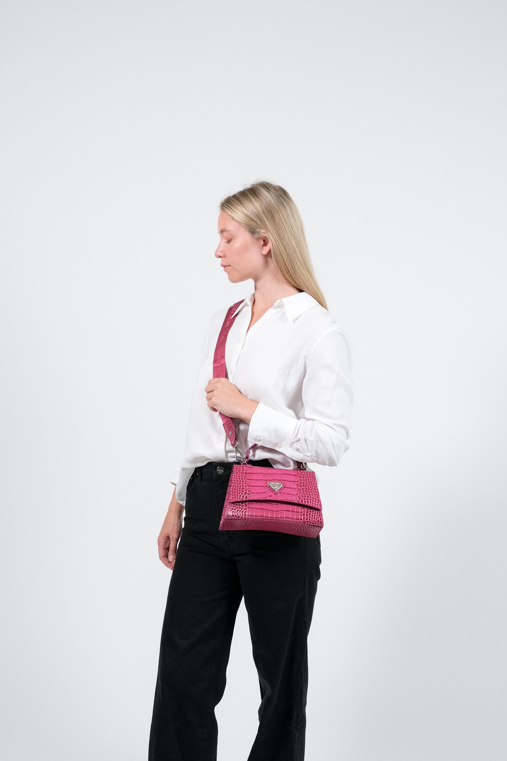 ROMONT | Umhängetasche Croco blush pink/silber - frontal