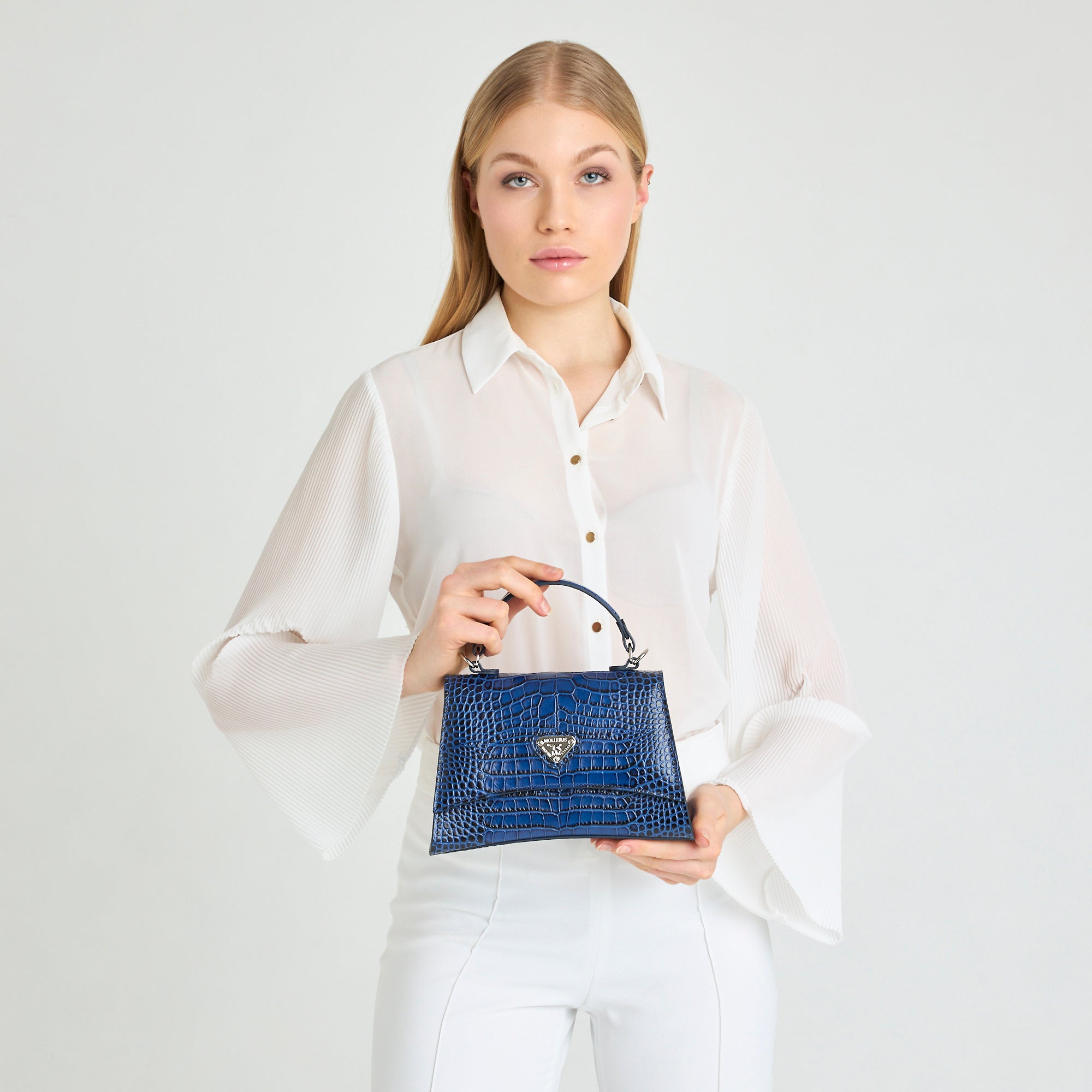 ROMONT | Umhängetasche Croco sapphire blau/gold - on body