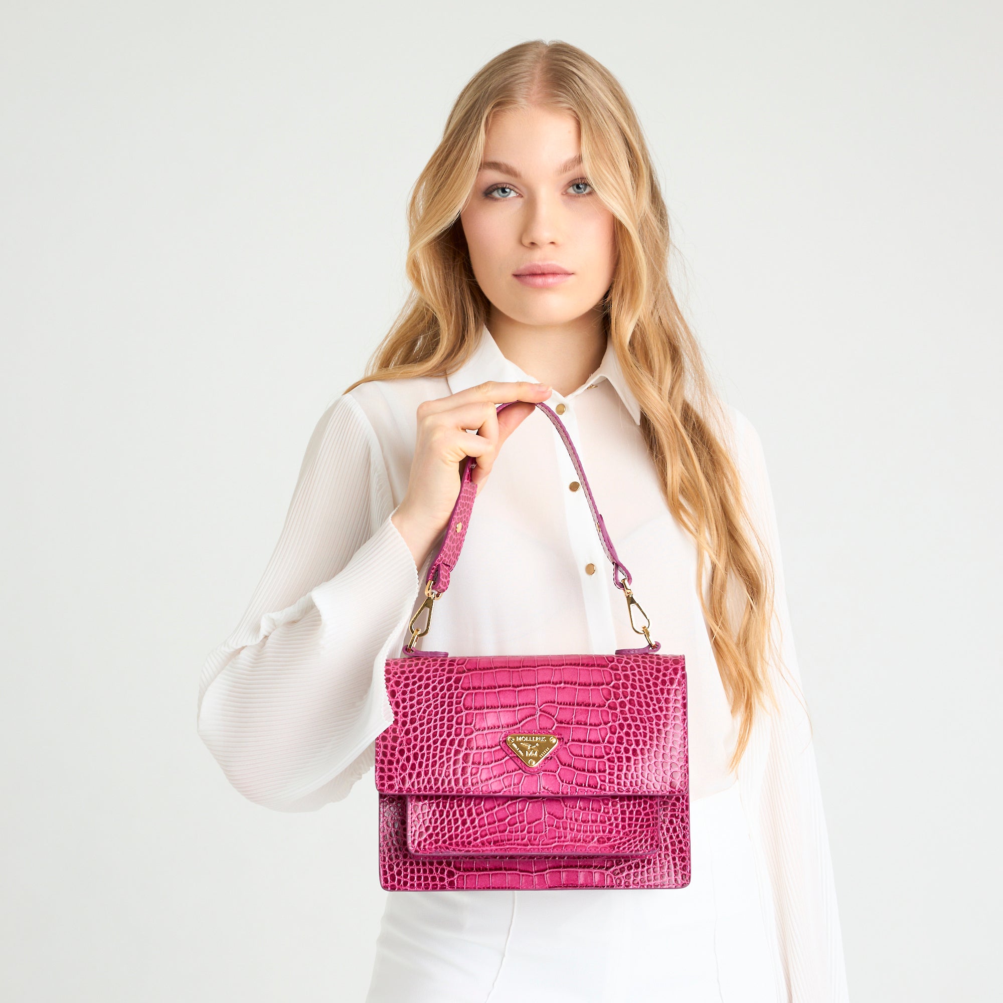 FEY | Schultertasche Croco blush pink/silber ON BODY