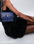 URSY | Umhängetasche croco sapphire blau/silber - ON BODY
