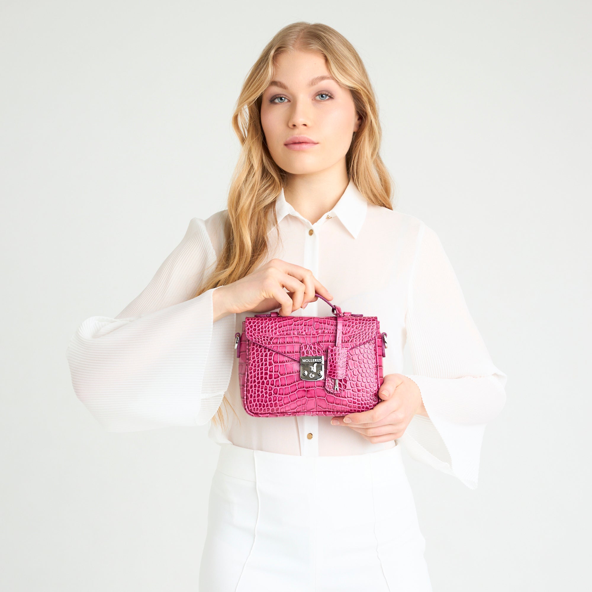MEYRIN | Umhängetasche croco blush pink/silber ON BODY