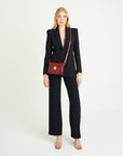 MEYRIN | Umhängetasche croco antique rot/gold - full body