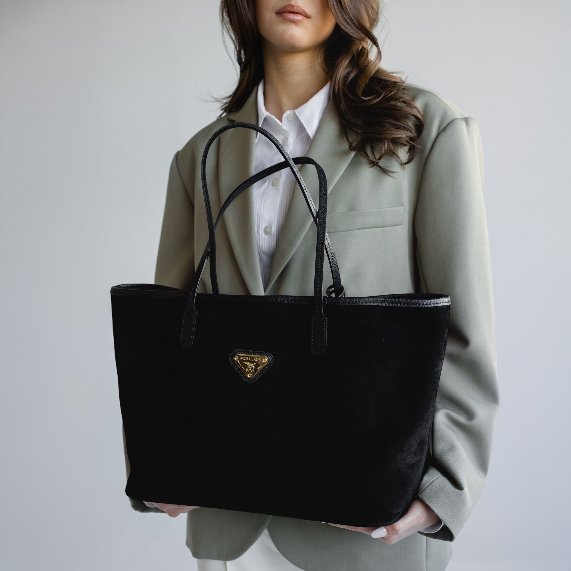 BERN | Shopper Wildleder classic schwarz/gold - detail