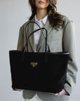 BERN | Shopper Wildleder classic schwarz/gold - detail