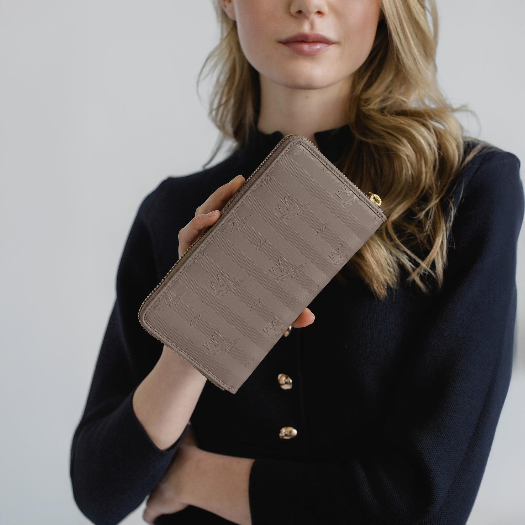 CLARIDEN | Portemonnaie taupe grau/gold - detail