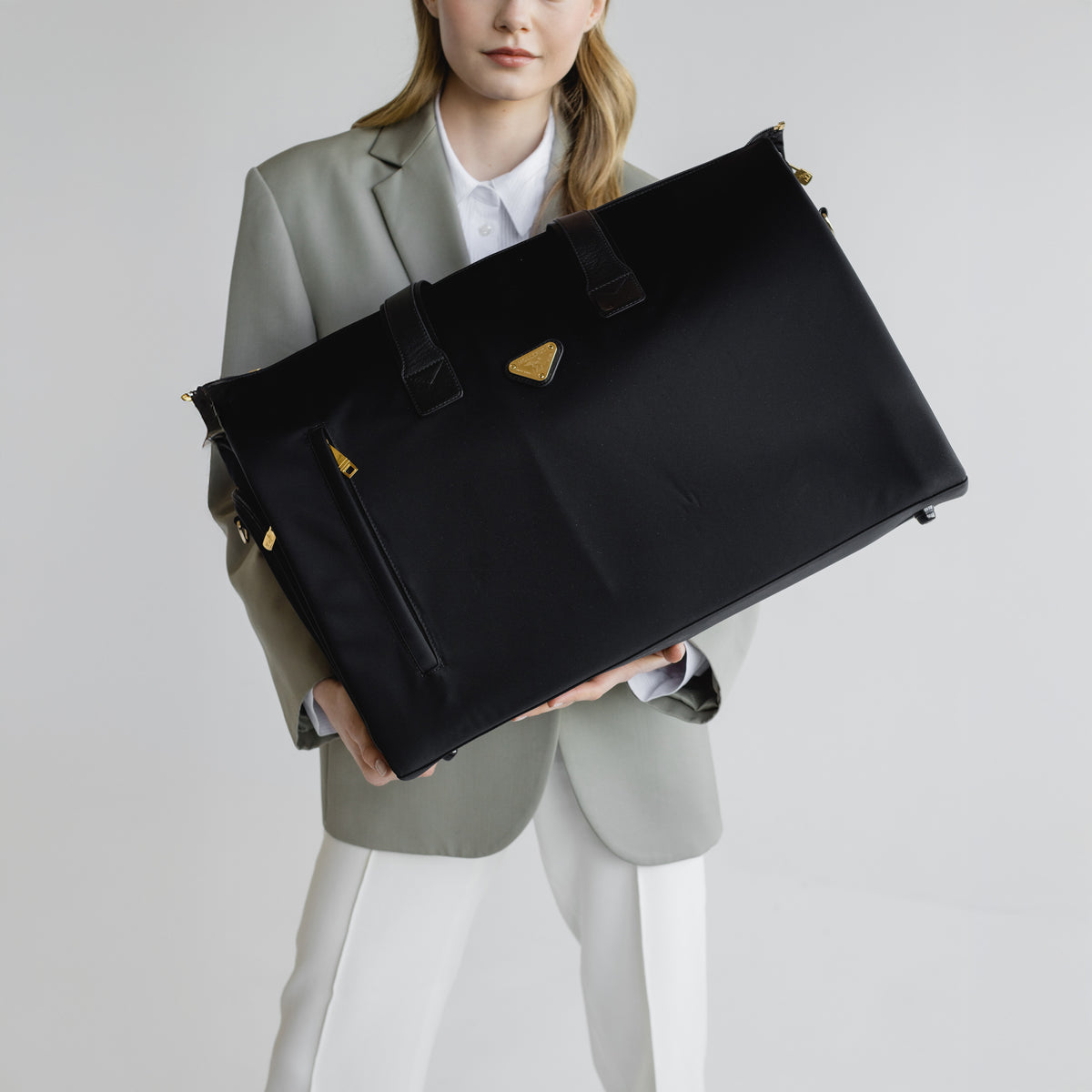 Seefeld | Reisetasche Nylon classic schwarz/gold - detail