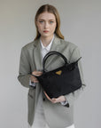 WENGEN | Shopper Nylon classic schwarz/gold - close up