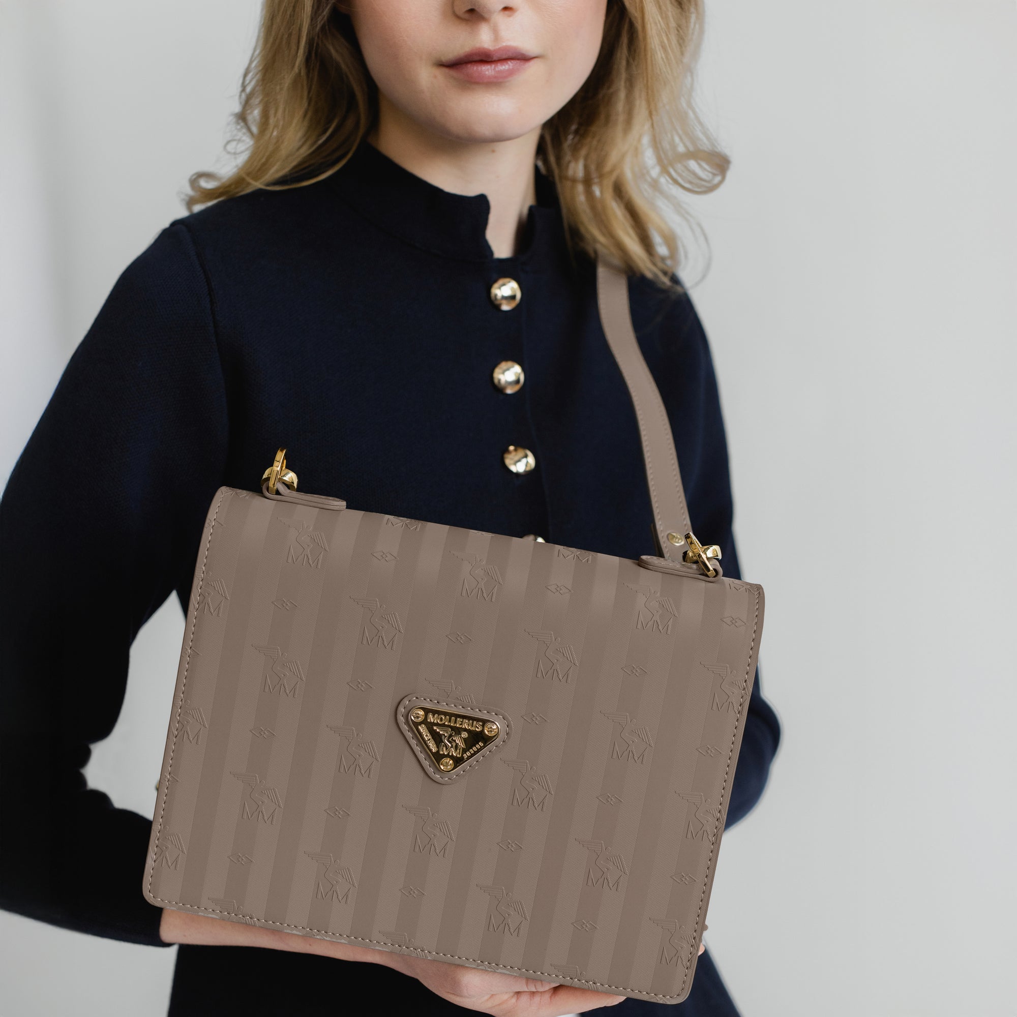 WIL | Umhängetasche taupe grau/gold - detail 