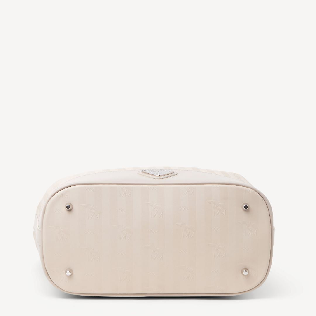 Niesen Pearl Weiss Silber Maison Mollerus unten