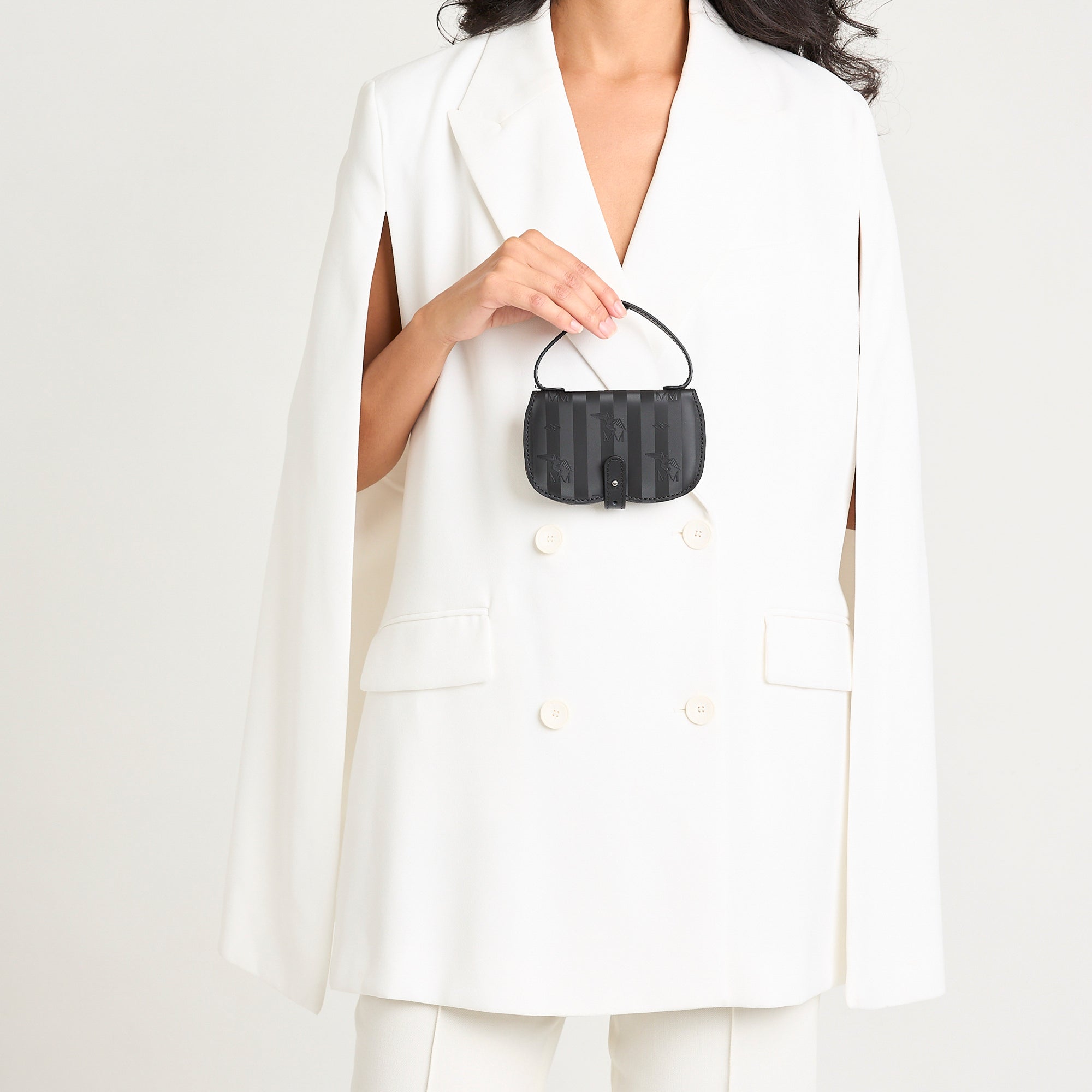 PIZ LINARD | Brillenentui schwarz/silber - ON BODY