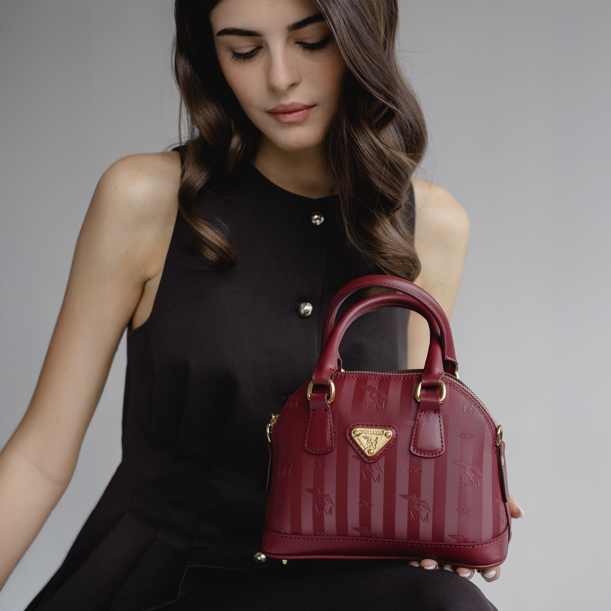 OETWIL | Handtasche antik rot/gold - on body