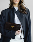 FRESENS | Clutch Croco burgundy braun/gold - getragen