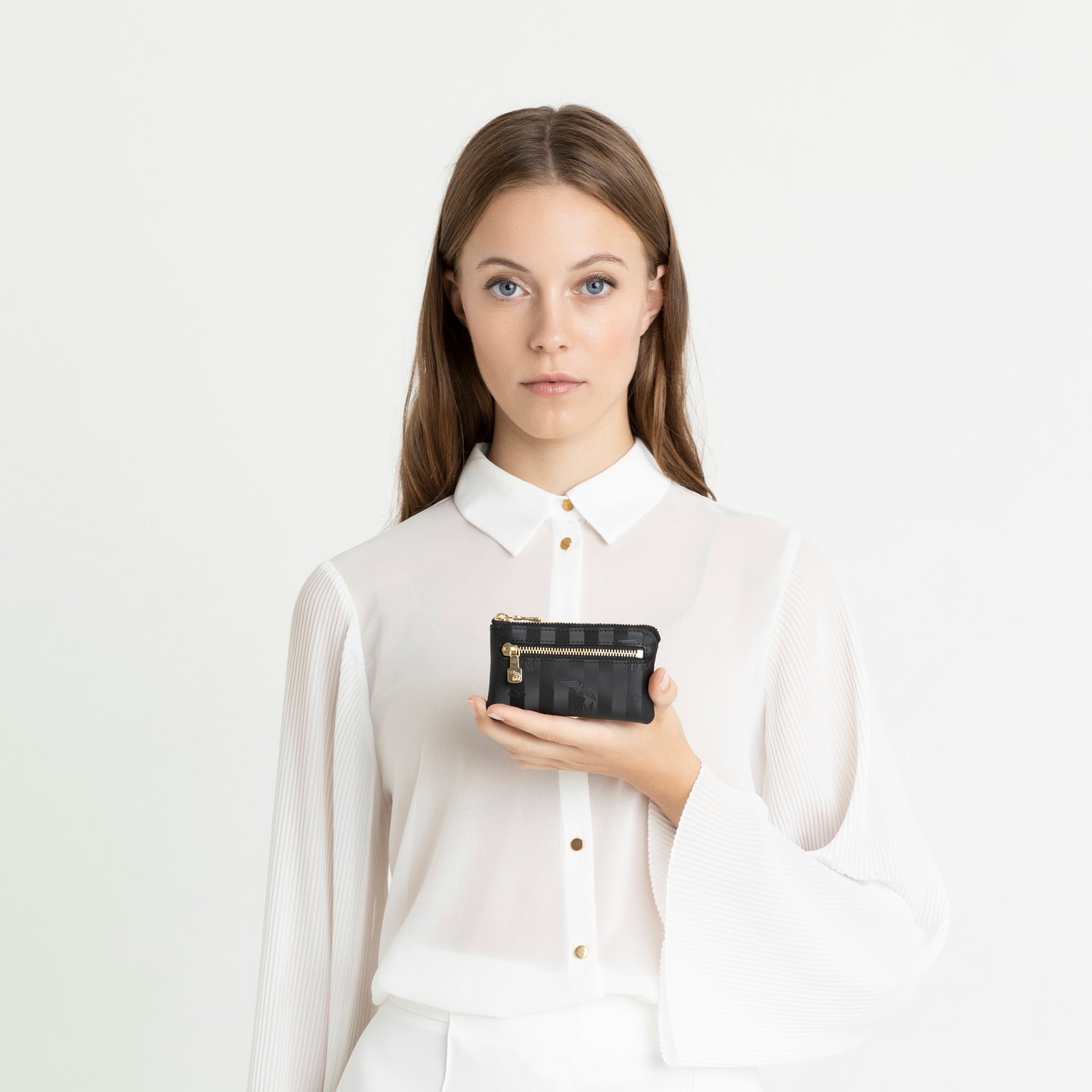 AUBRIG | Schlüsseletui classic schwarz/gold - ON BODY