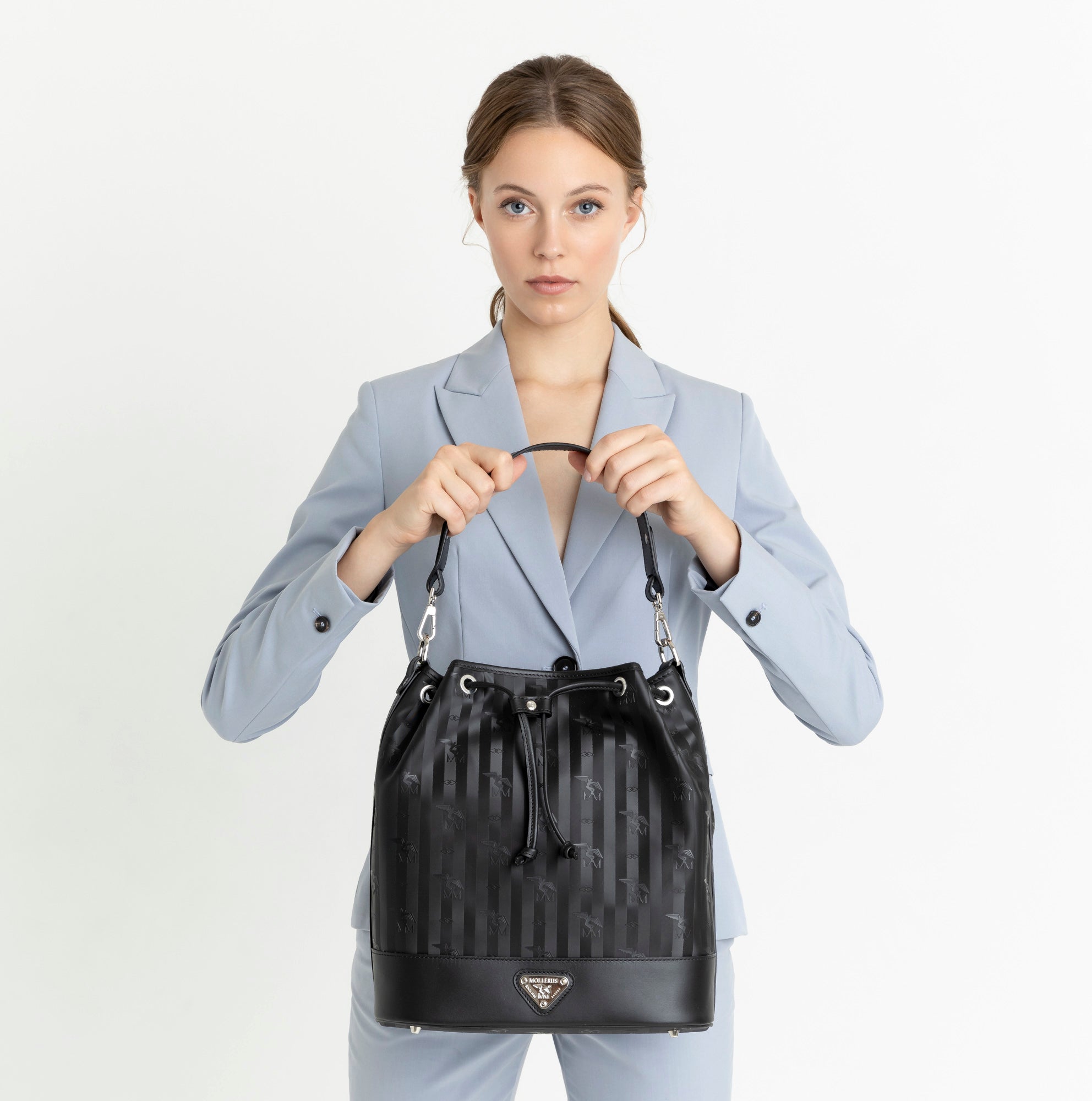 NIESEN | Beuteltasche classic schwarz/silber - ON BODY