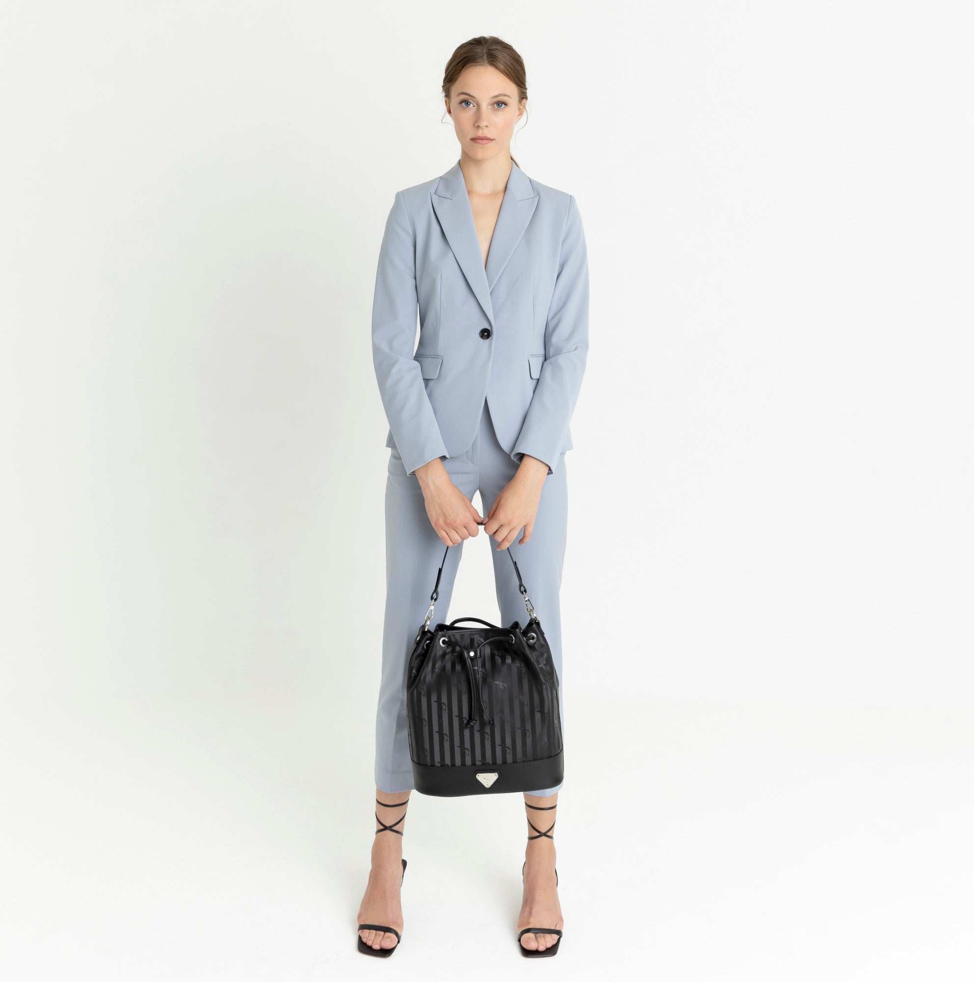 NIESEN | Beuteltasche classic schwarz/silber - FULL BODY