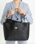 BERN | Shopper classic schwarz/silber - ON BODY