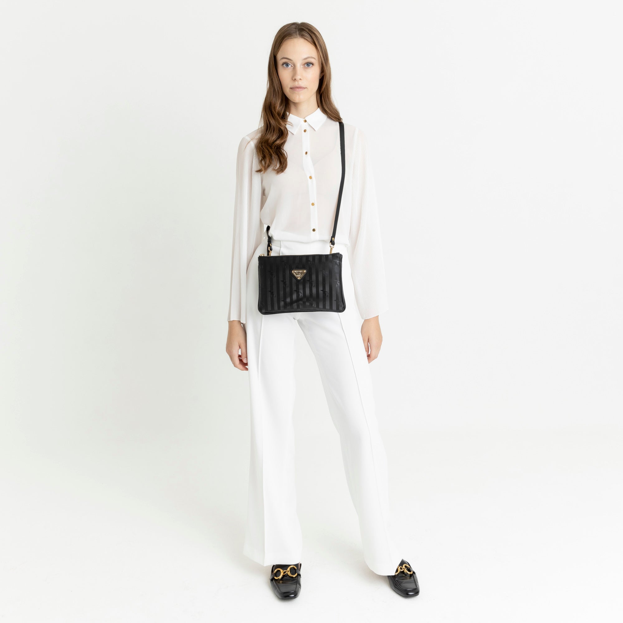 GLAND | Umhängetasche classic schwarz/gold - FULL BODY