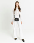 INWIL | Schultertaschen classic schwarz/gold - FULL BODY