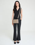 MELIDE | Umhängetasche taupe grau/gold - full body