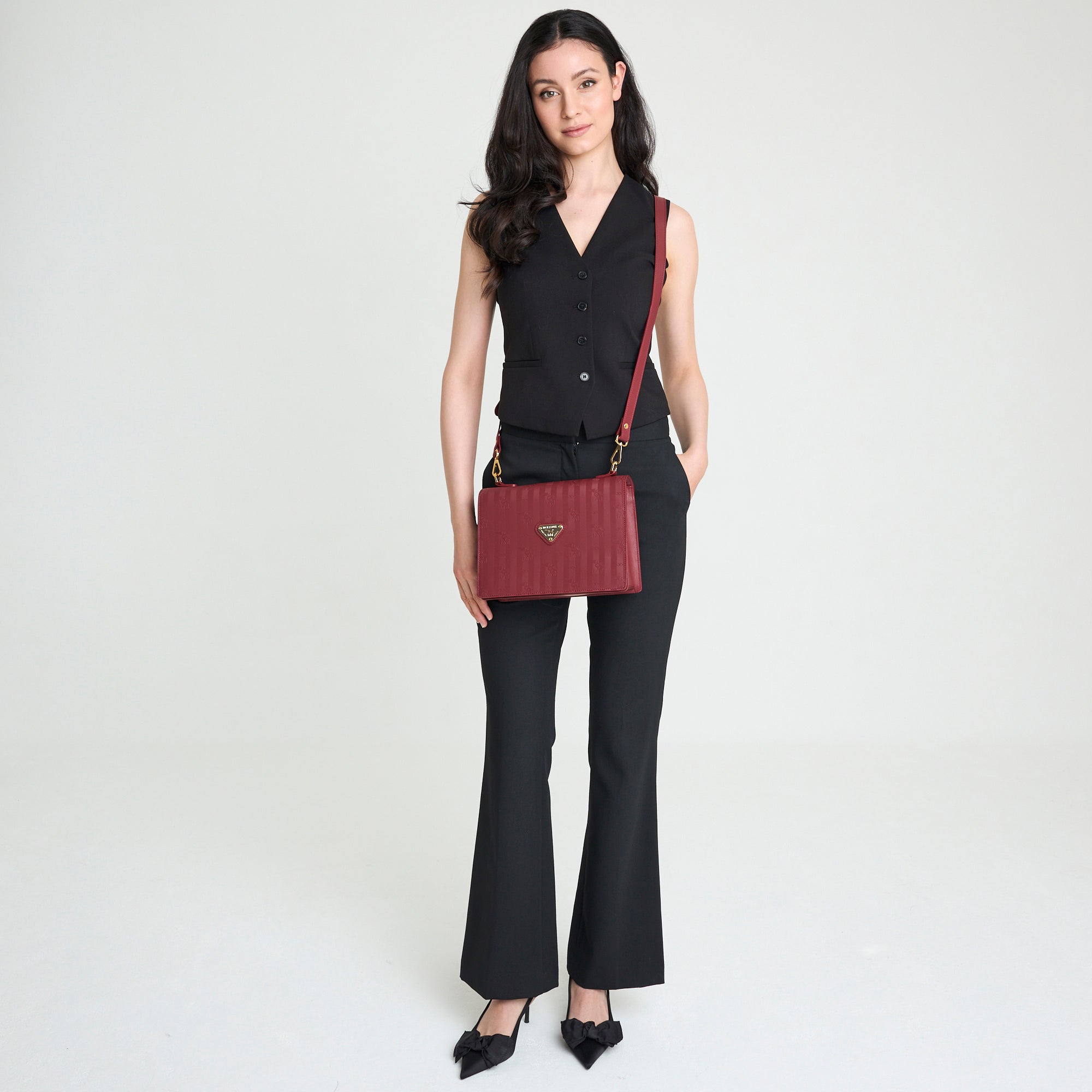 WIL | Umhängetasche antik rot/gold - full body