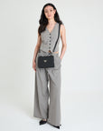 MELIDE | Umhängetasche classic schwarz/silber - full body