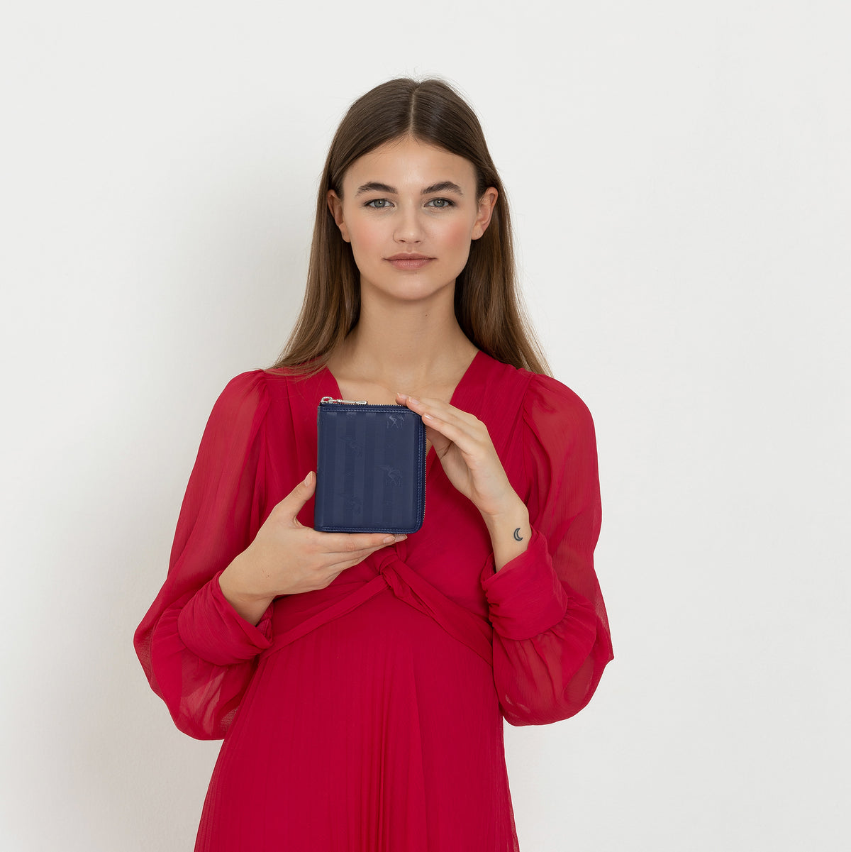 NIEDERHORN | Portemonnaie midnight blau/silber - on body