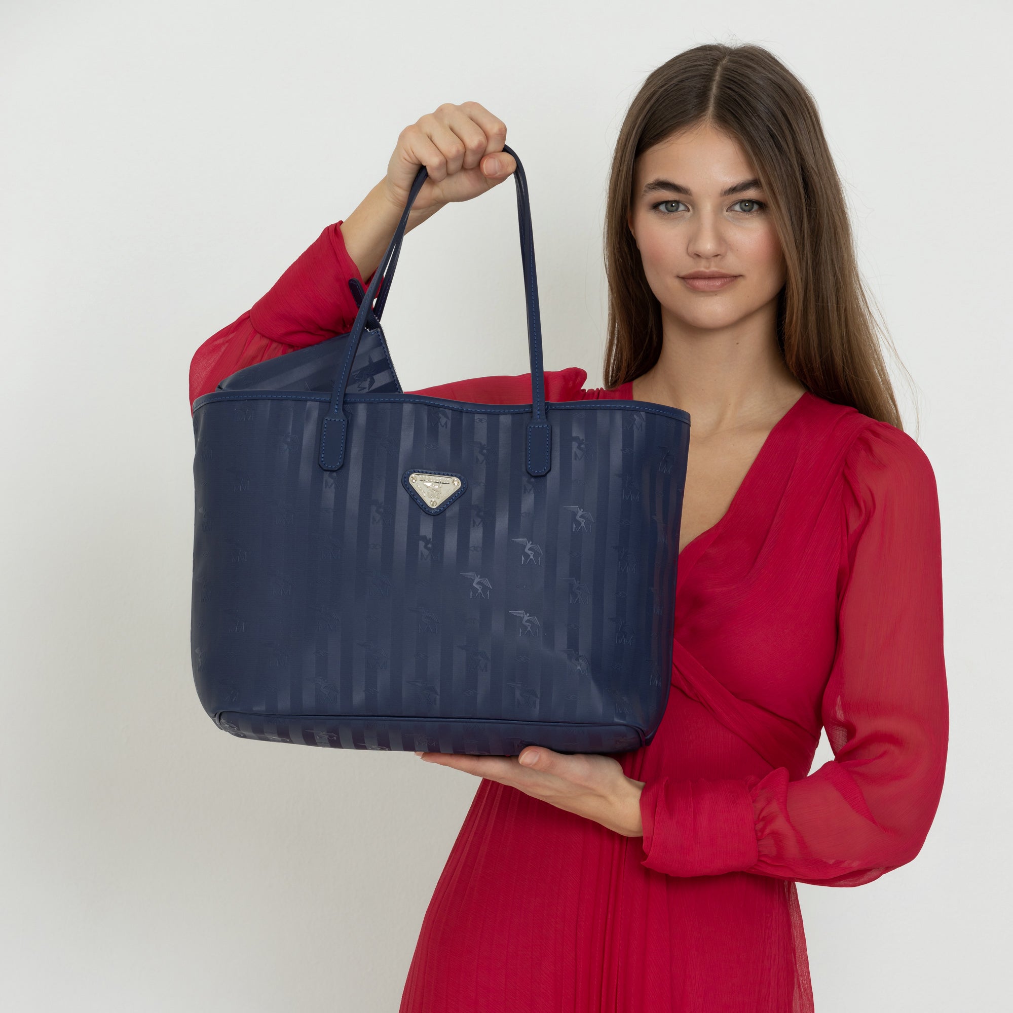 BERN | Shopper midnight blau/silber - on body