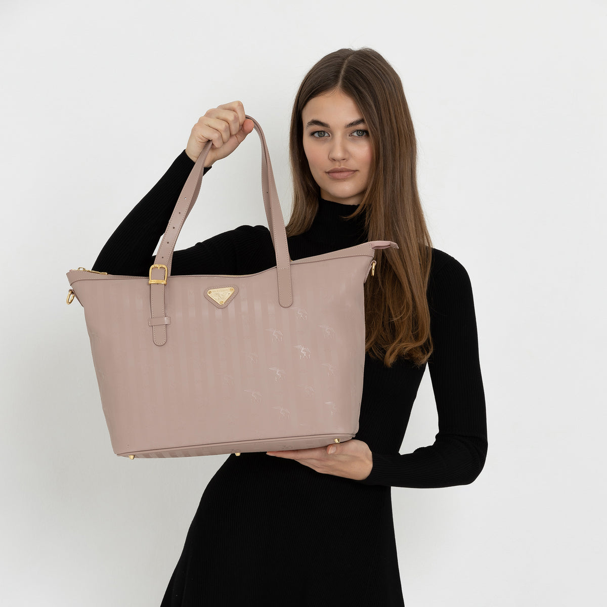 GISWIL | Businesstasche soft rosé/gold - on body