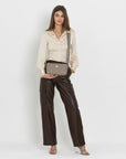 ZELL | Umhängetasche Pecarus taupe/rosè/silber - full body
