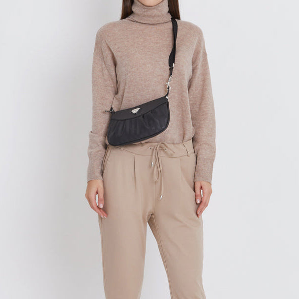 GRAZIA | Clutch classic schwarz/silber - on body