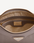 FLUMS | Umhängetasche taupe grau/gold - detail