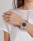 FIRST LADY ENGADIN | Armbanduhr Edelstahl Zifferblatt schwarz/ Lünette Swarovski - on body