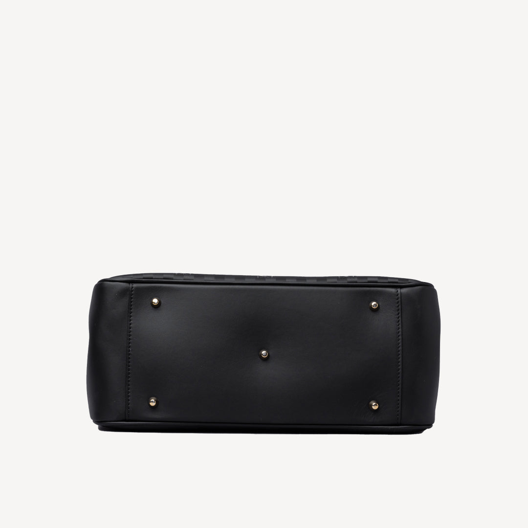 DONAT | Handtasche classic schwarz/silber - von unten