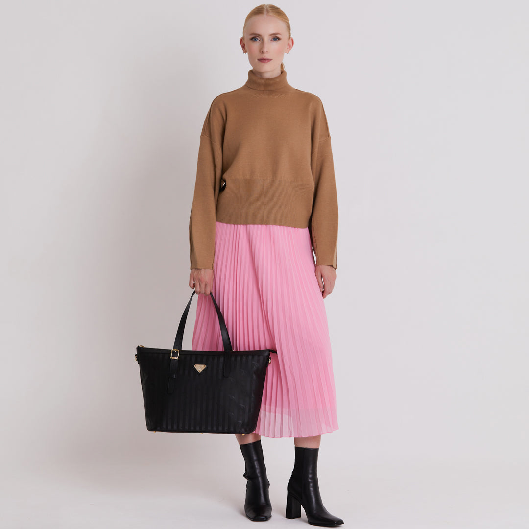 GISWIL | Businesstasche classic schwarz/gold - on body