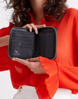 NIEDERHORN | Portemonnaie classic schwarz/silber - on body  offen