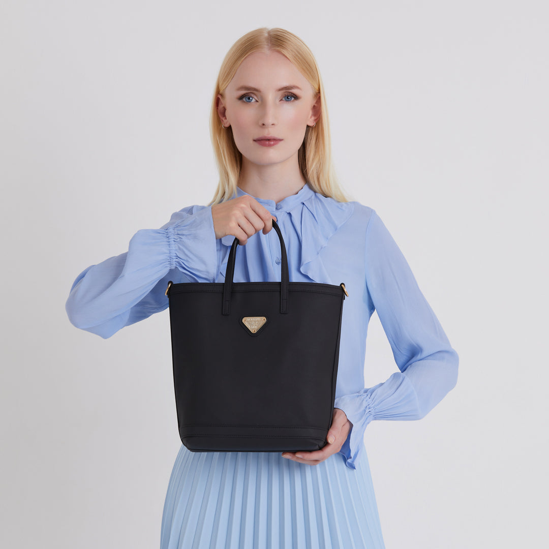 RANDA | Shopper Apfelleder schwarz/gold - CLOSE UP