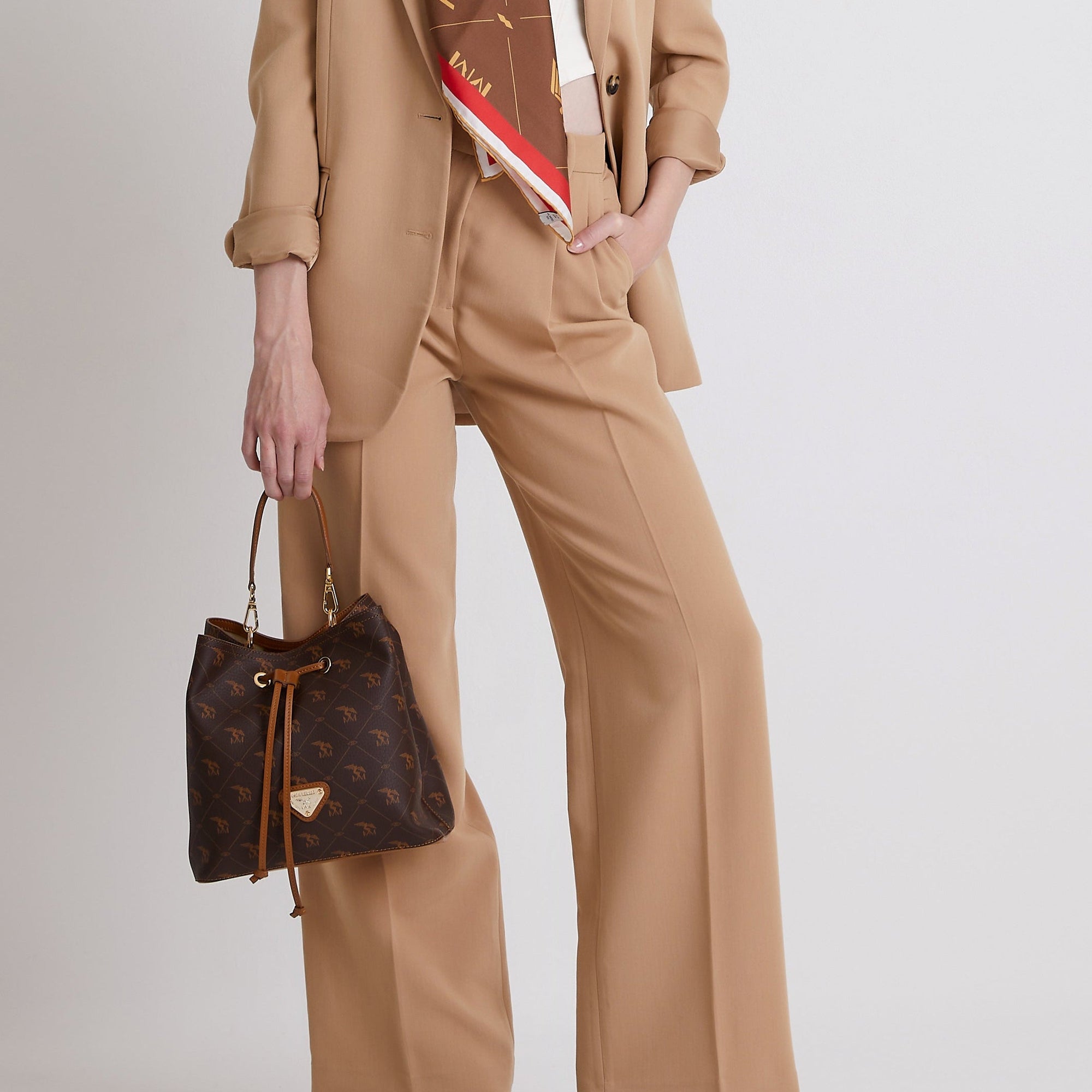 GRABS | Beuteltasche Pecarus braun/beige/gold - ON BODY