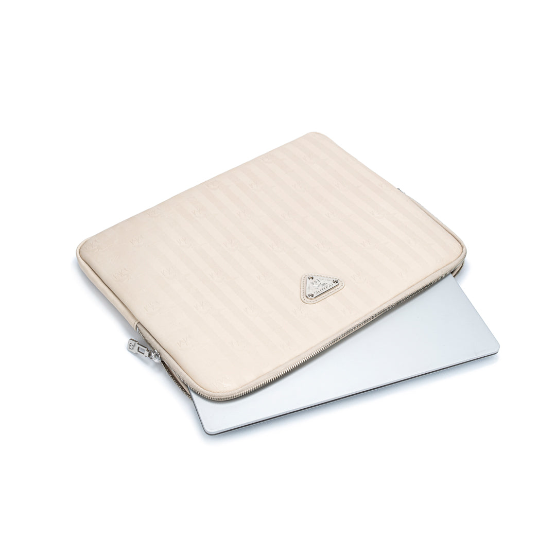 ROETI | Laptop bag pearl white/silver